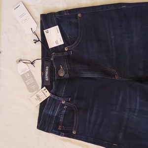 Brand New with Tags Ladies Size 4 Express Stretch Legging Jeans Dark